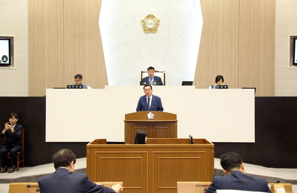 5분 발언에 나선 김명진 의원(사진제공 당진시의회)