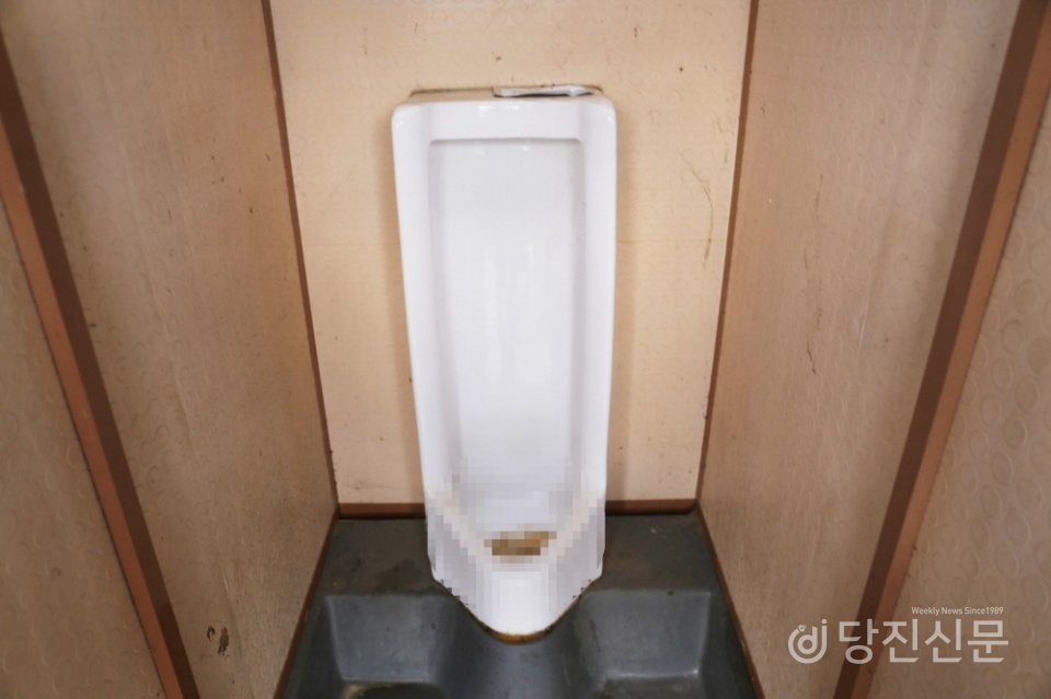 당진시 수청동 벚꽃길 간이화장실 ⓒ당진신문 이수진 수습기자
