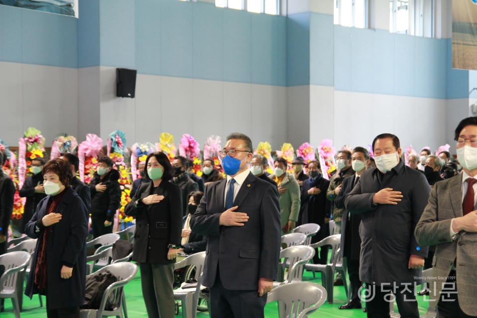 지난 22일 송악스포츠센터에서 출판기념회를 열은 김명선 도의장은 당진을 위한 비전을 제시하며 당진시장 출마 의사를 공식으로 밝혔다. ⓒ당진신문 지나영 기자