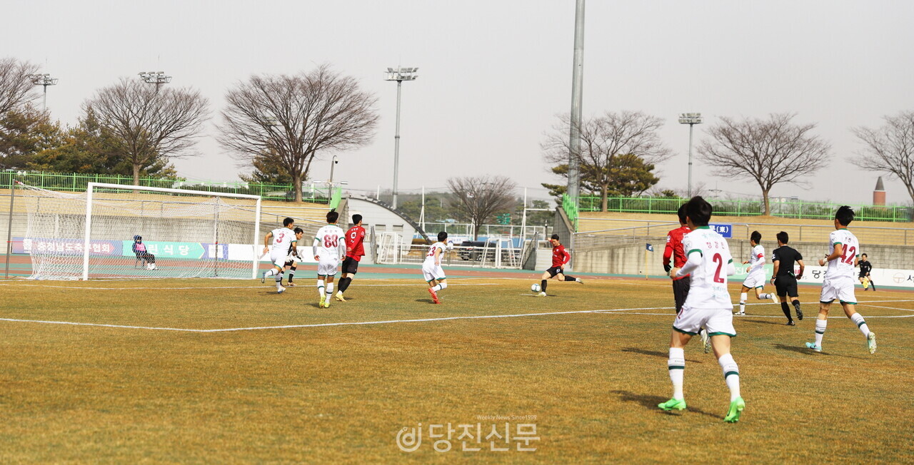 시민축구단은 여러 차례 대전B의 골망을 노렸지만, 득점에는 실패했다. ⓒ지나영