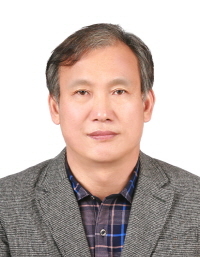 이인화 지리학박사, 충남뮤지엄협회장, 고산초등학교장