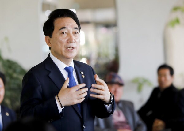 박수현 충남도지사 출마예정자, 당진 찾아 철강 위기 극복 비전 제시 - 뉴스 썸네일 이미지