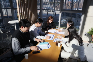 "문화 콘텐츠 타킷에 청년은 없다" - 뉴스 썸네일 이미지